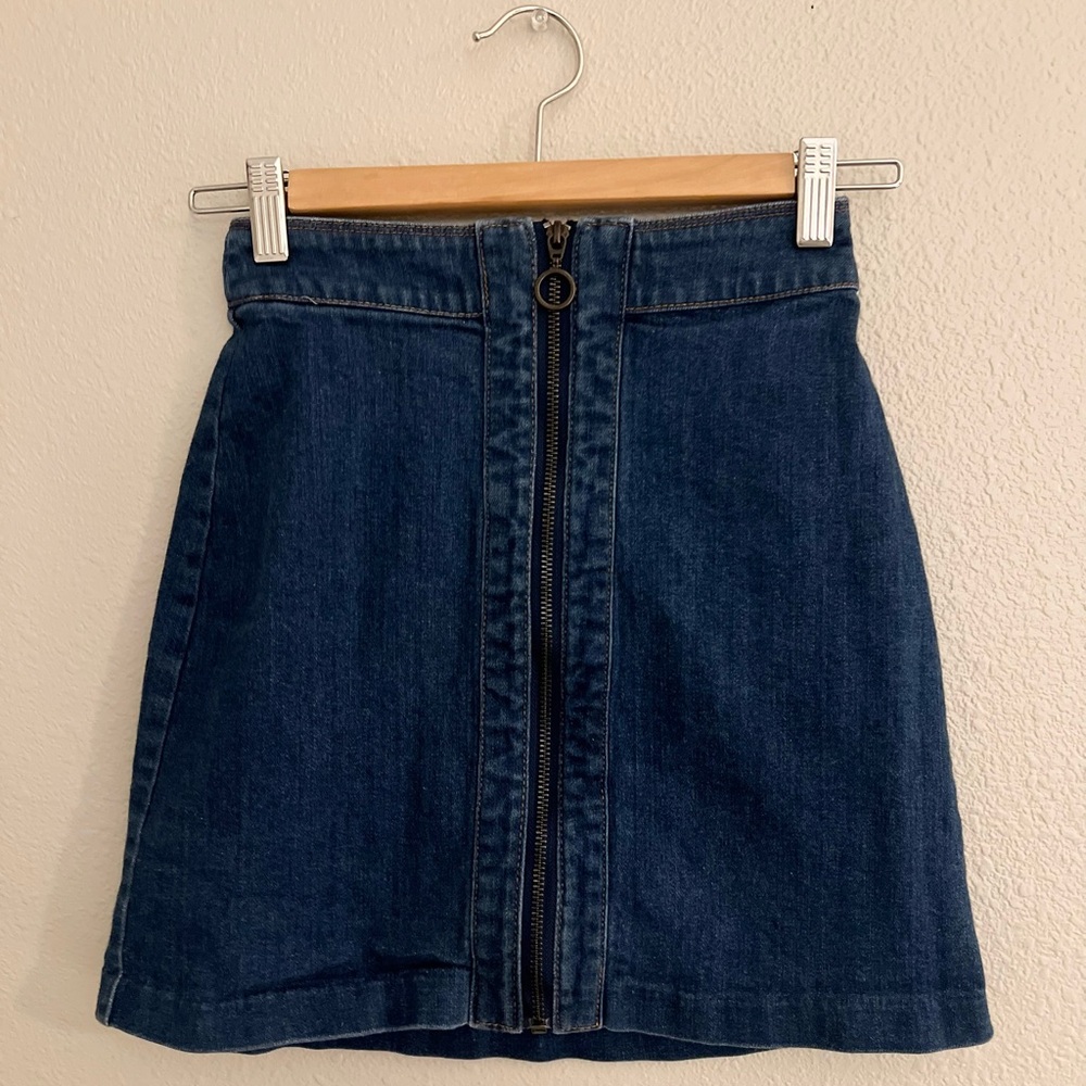 🌟3 for $30🌟 H&M High Waisted Denim Skirt, Zipper Front Closure, 2